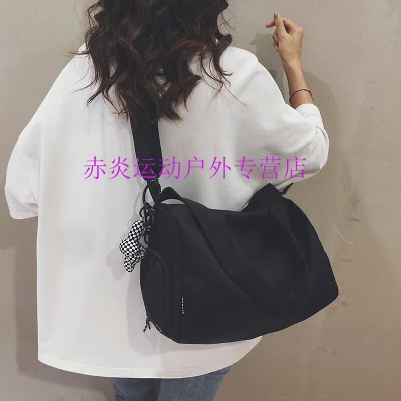 木萱雪大容量防水尼龙运动包女瑜伽包轻便小号健身包短途旅行单肩斜挎包 黑色[裸包]